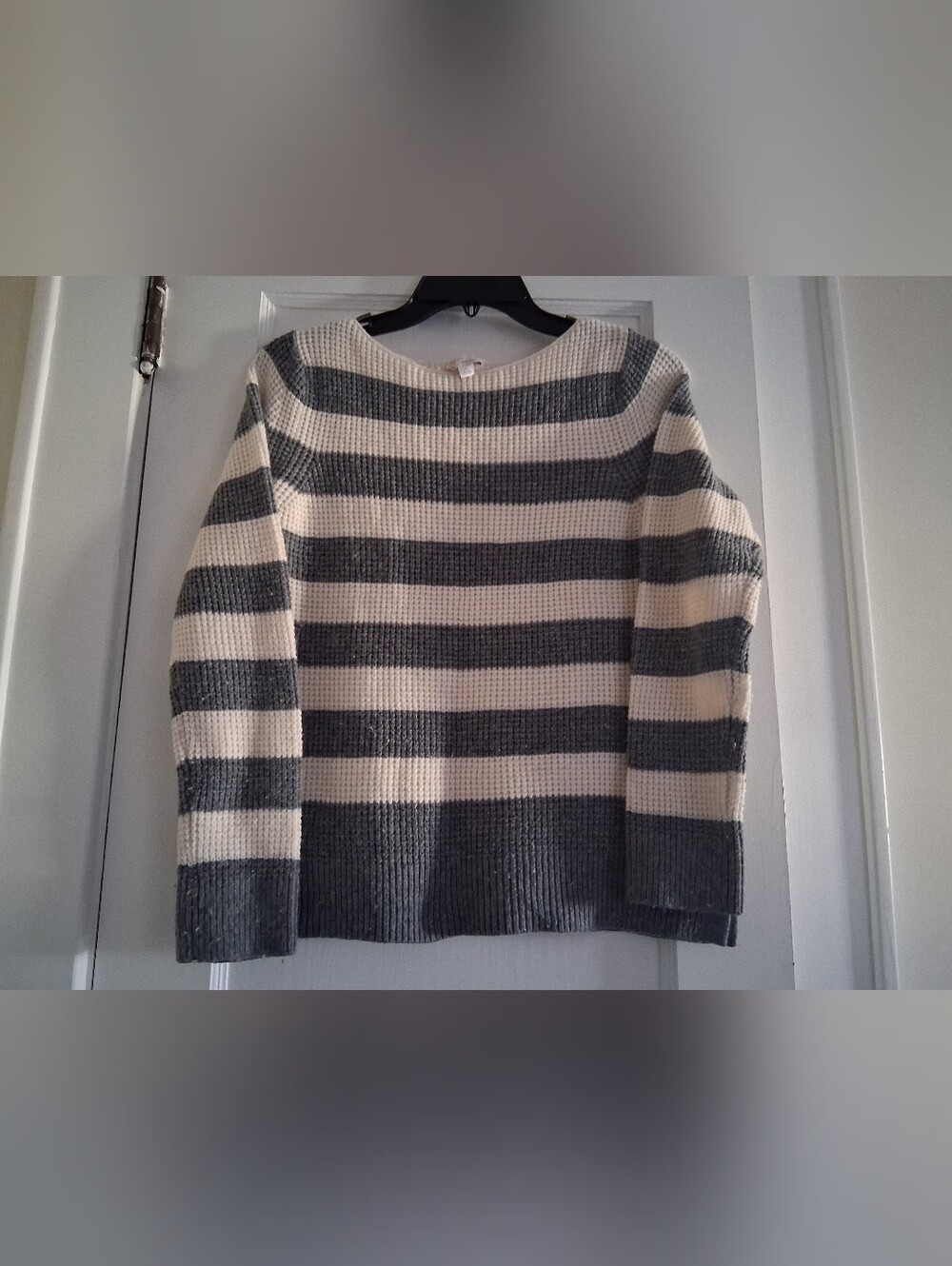 Cozy Striped  Sweater -  White  & Gray